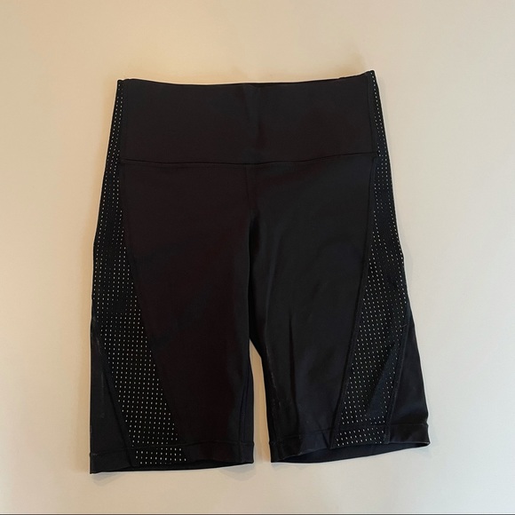 Athleta Hiit It 9” Bike Shorts - Picture 4 of 13